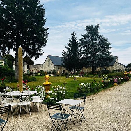 Chateau De La Thibaudiere - Chambre Du Tonneau Allonnes  Esterno foto